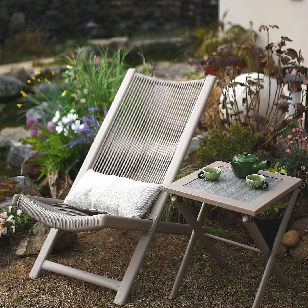 D table and chair