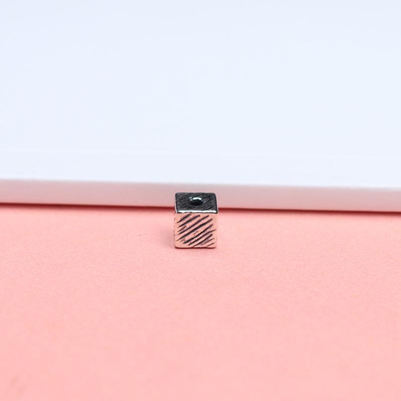 1:Width 5.9mm, aperture 1.5mm