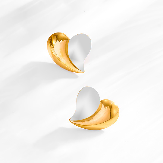 Room gold  color Ear stud