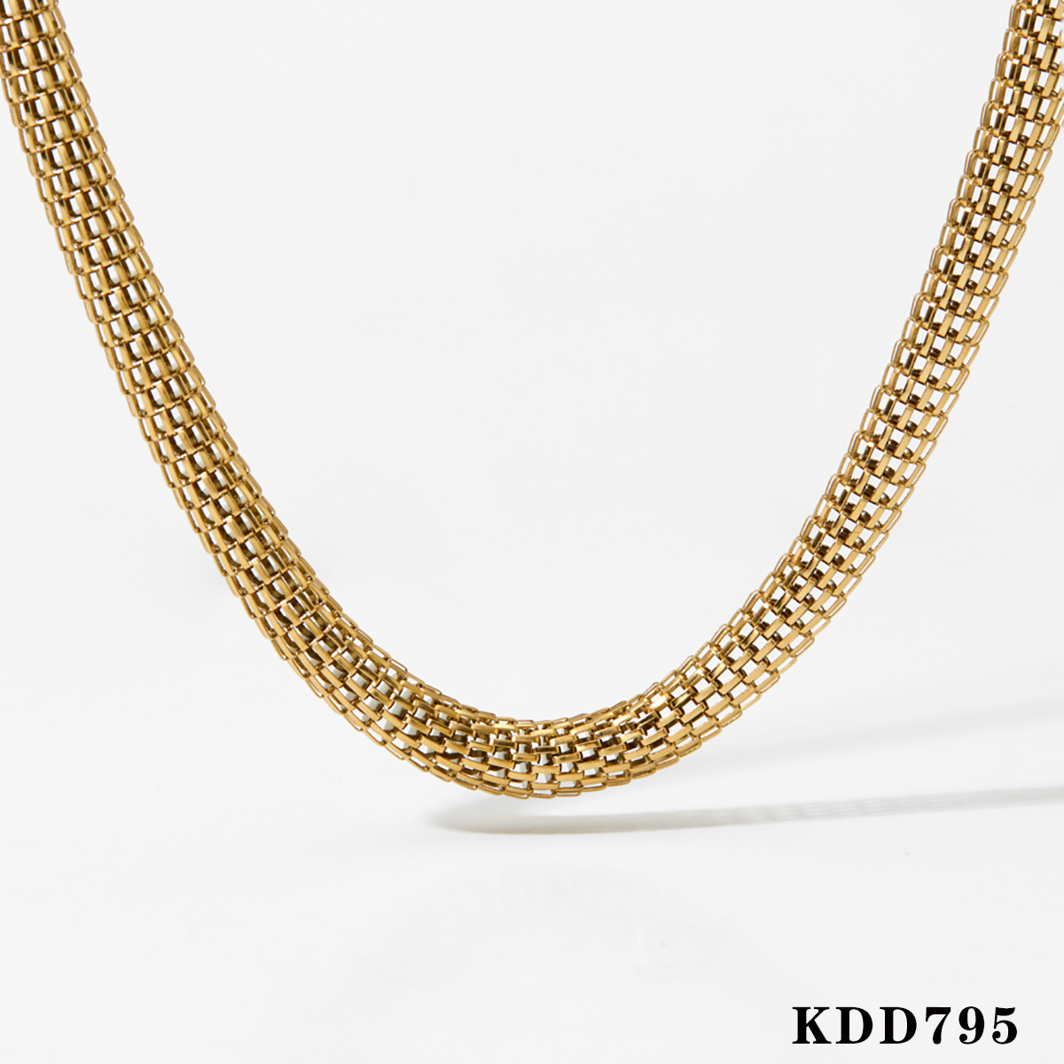 1:Gold necklace