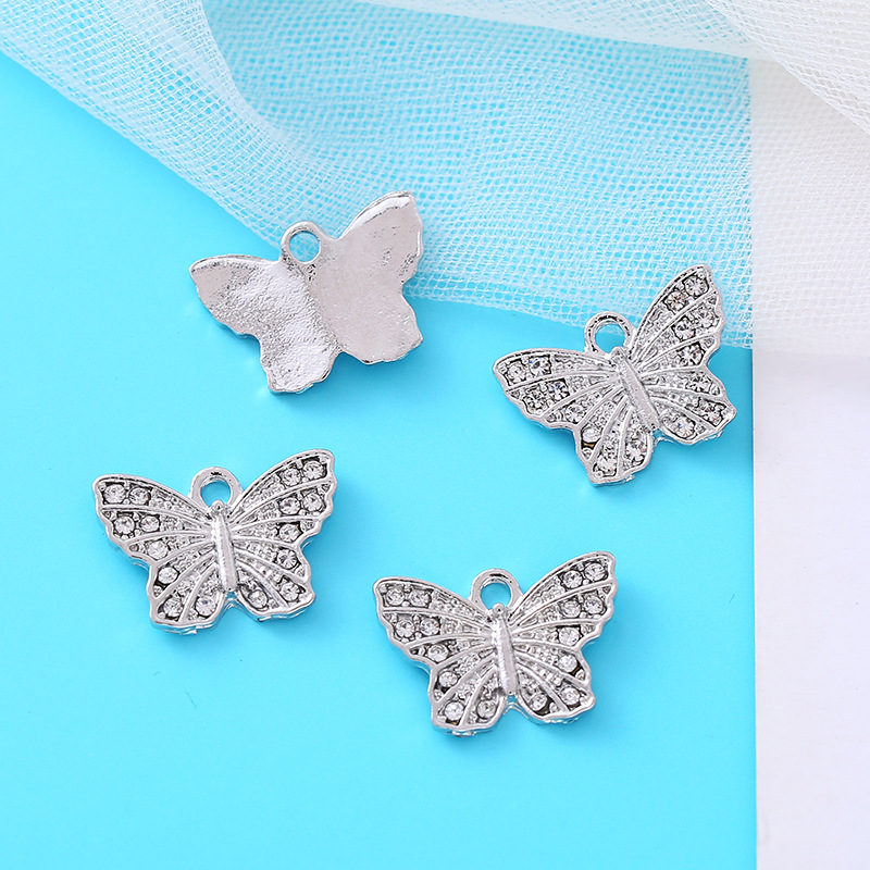 Butterfly white k-13*18mm