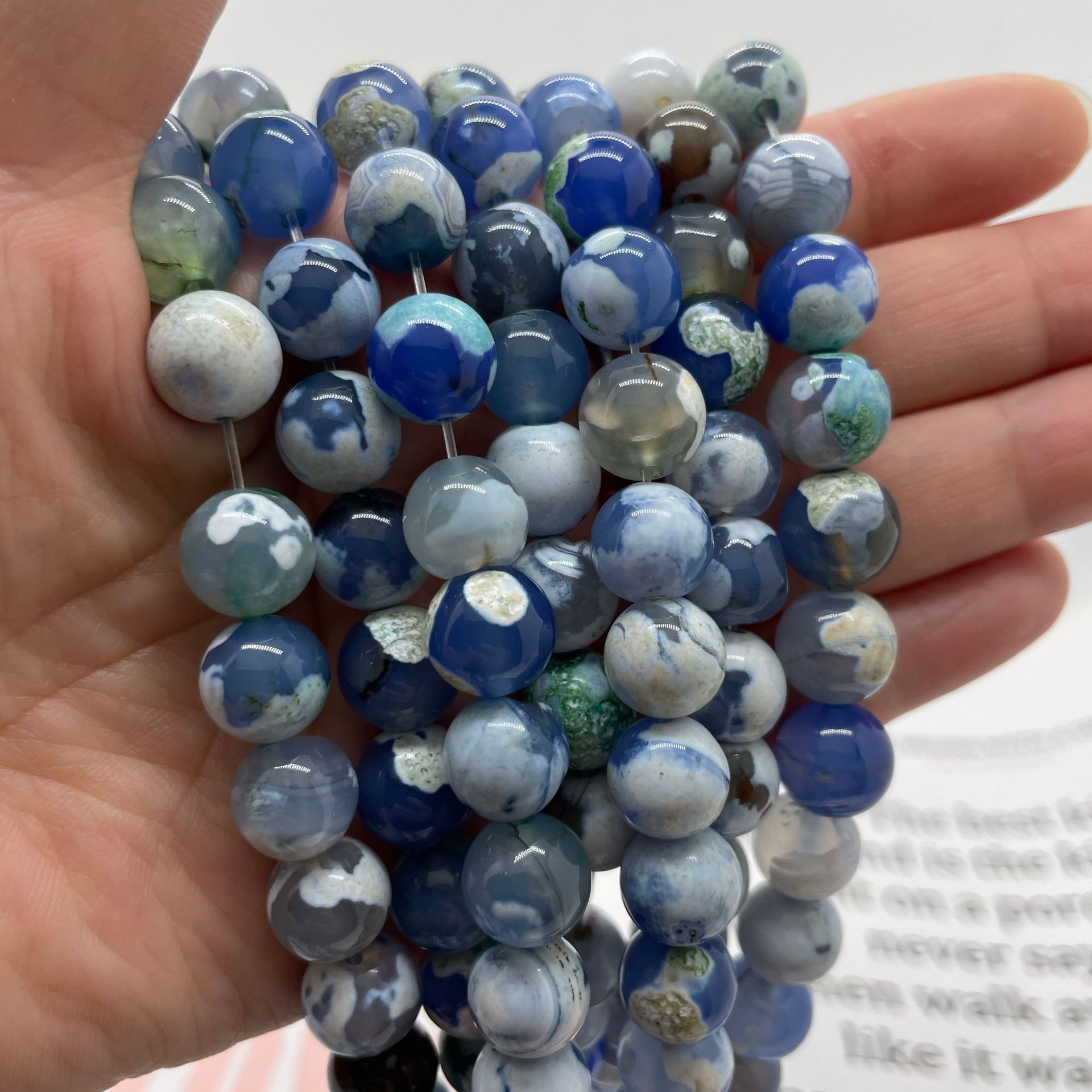 3:Blue and white agate