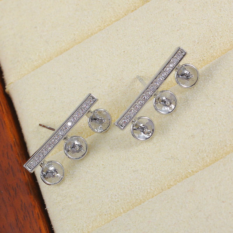 Silver stud earrings accessory -18MM