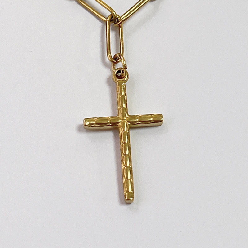 Cross pendant