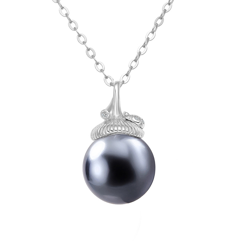 Pendant (including chain) - White Gold - Shell bea