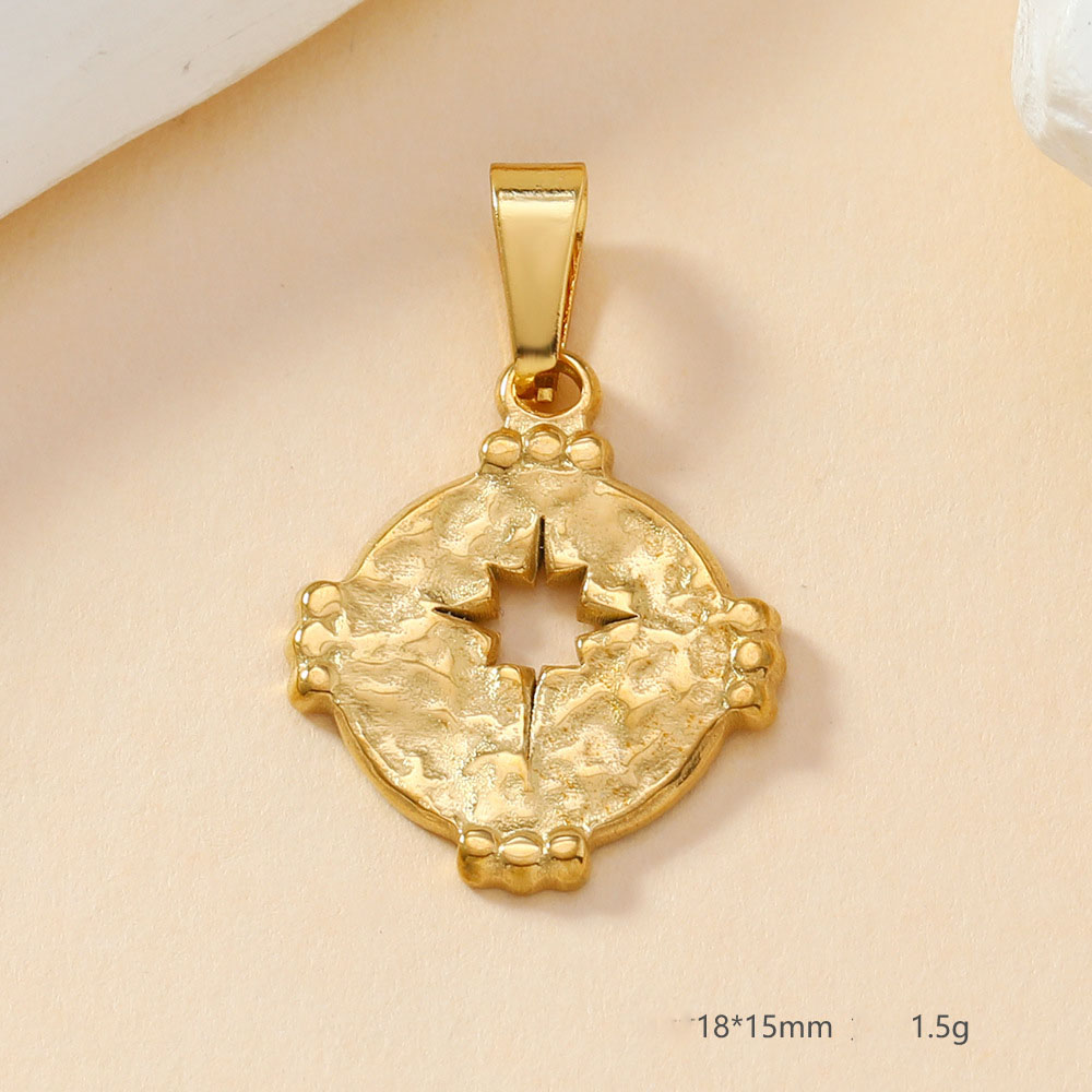 15:Compass pendant