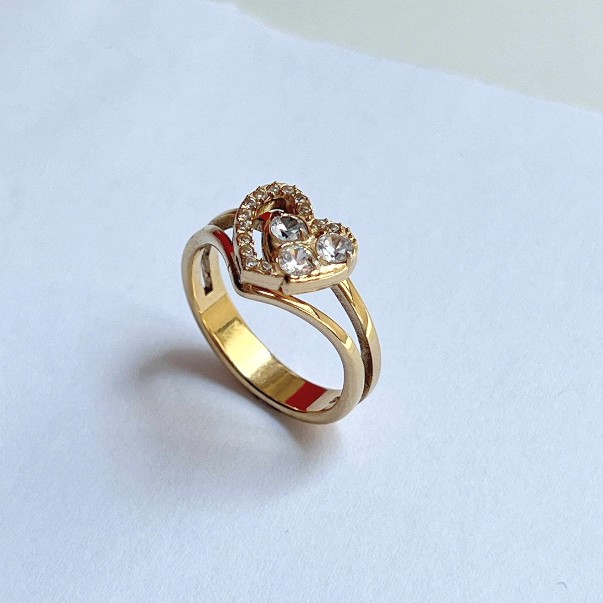 Three Zircon Rings ( circle )