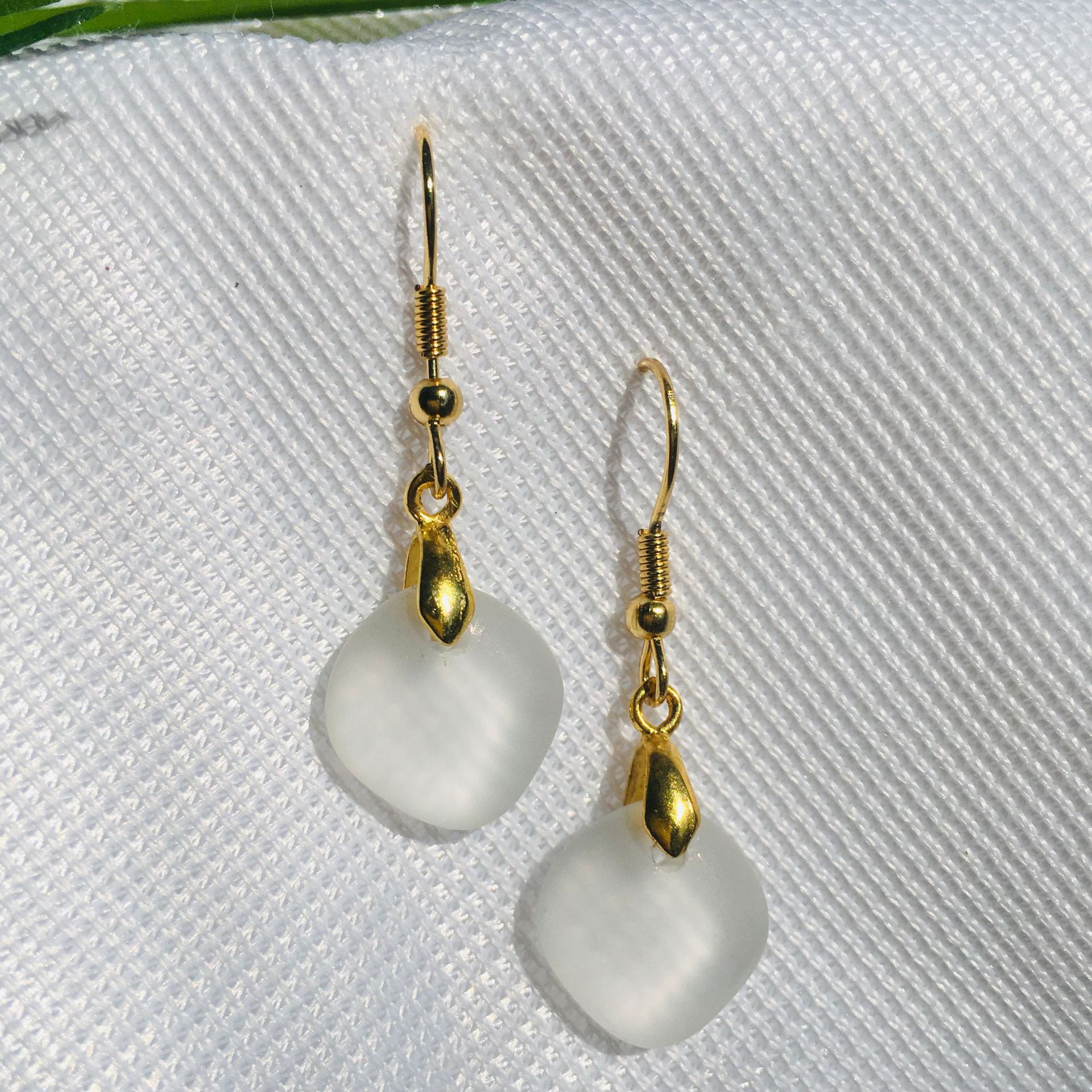 3:Gold ear hook - White White