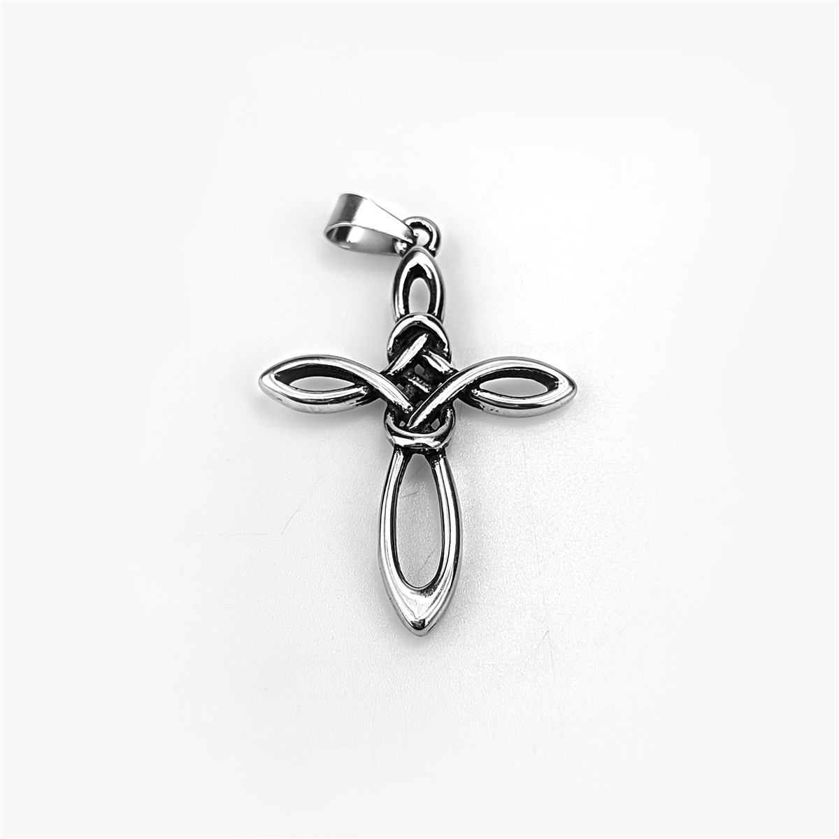 1:1 Single pendant, no chain