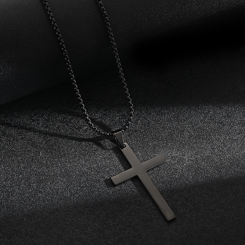 black pendant 50x30mm