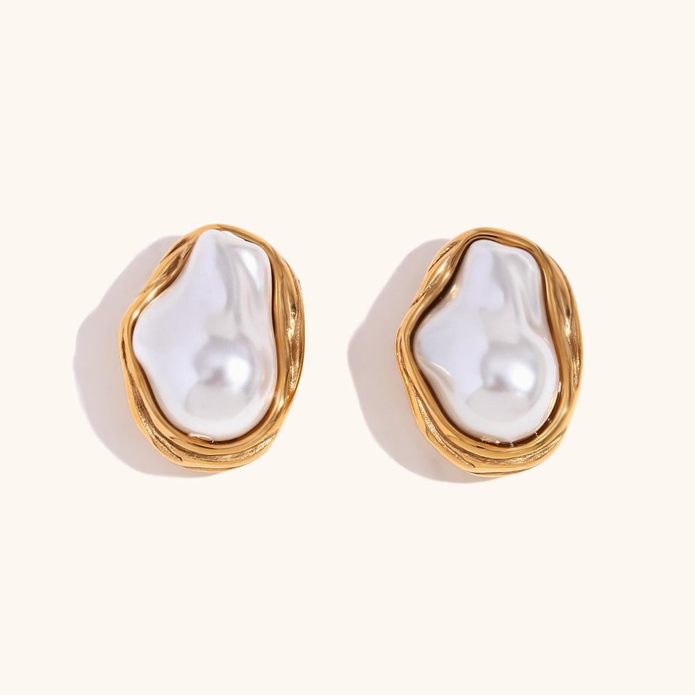 Ear studs-gold