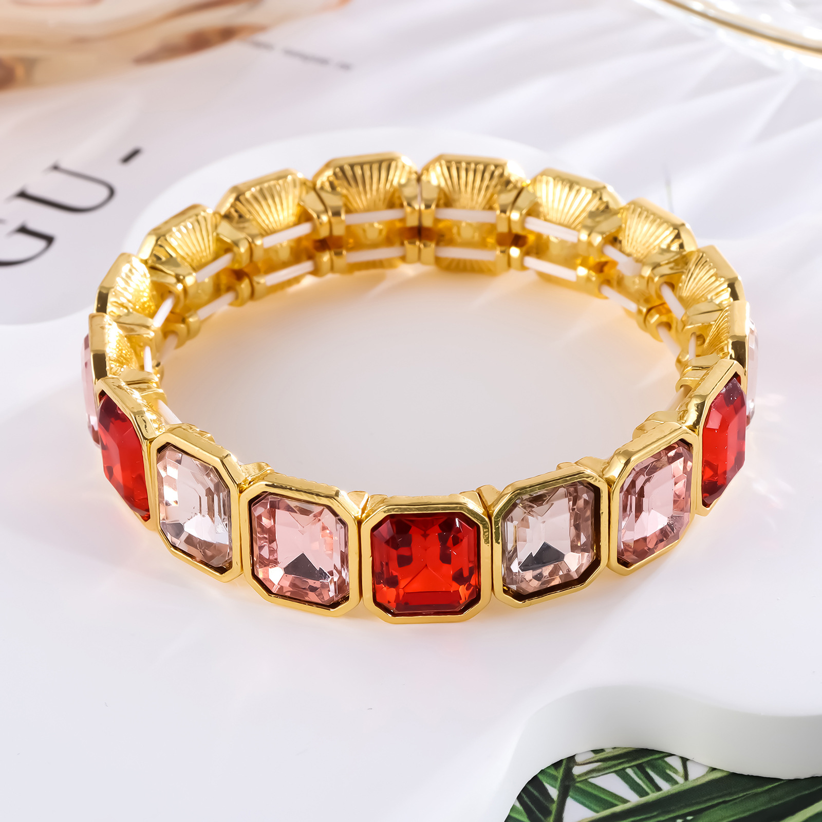 Gold color diamond multicolore