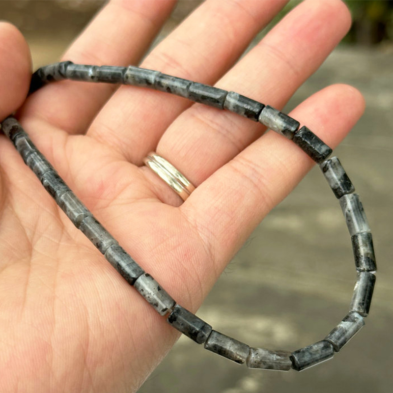 12:Svart   Labradorite