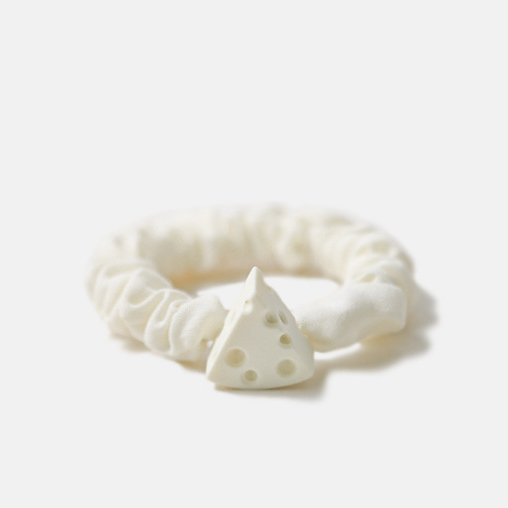 white Small intestinal ring