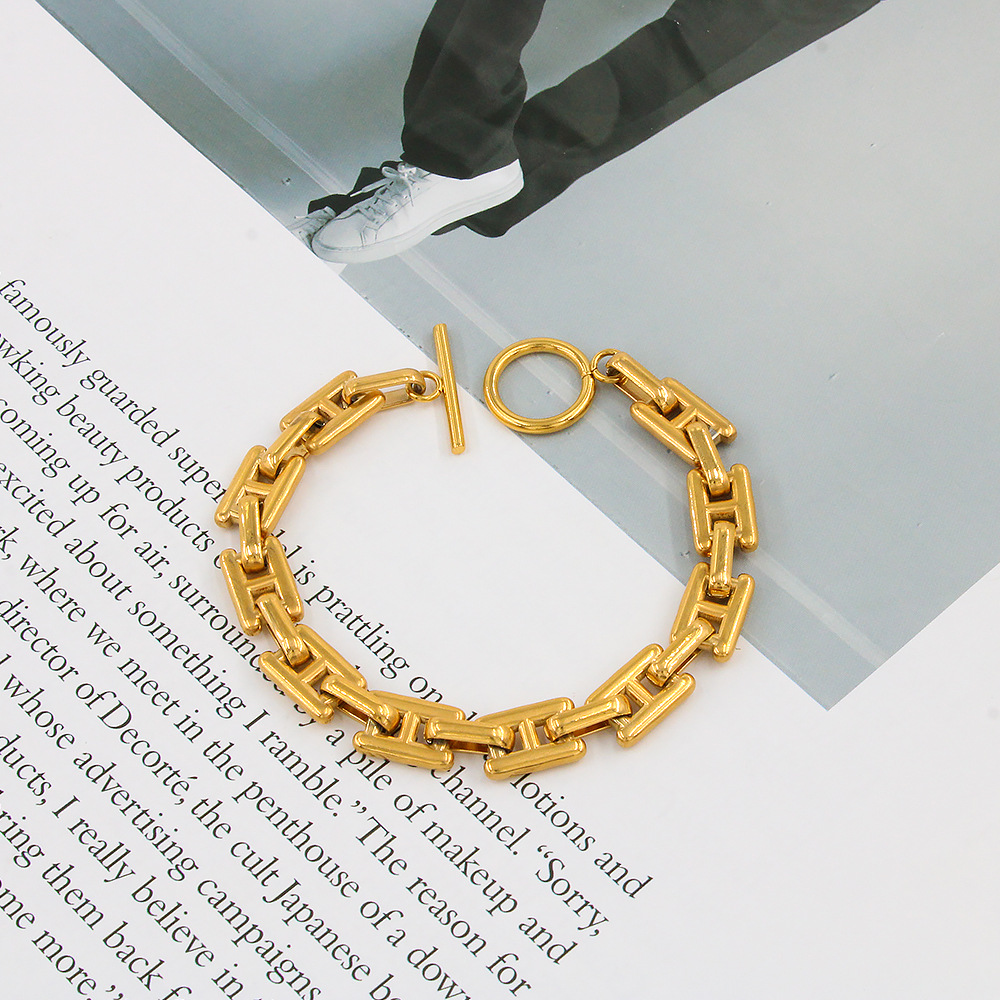 Gold bracelet 18cm