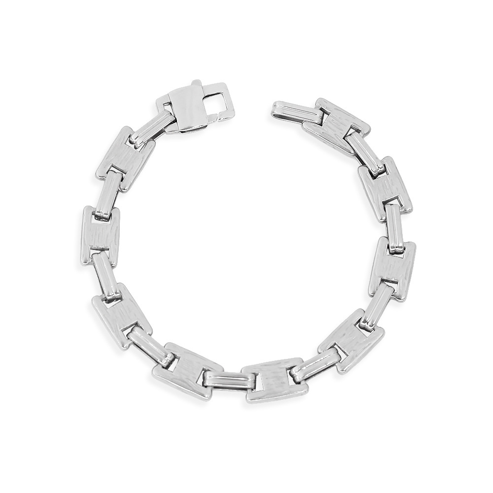 2:Steel bracelet 17cm