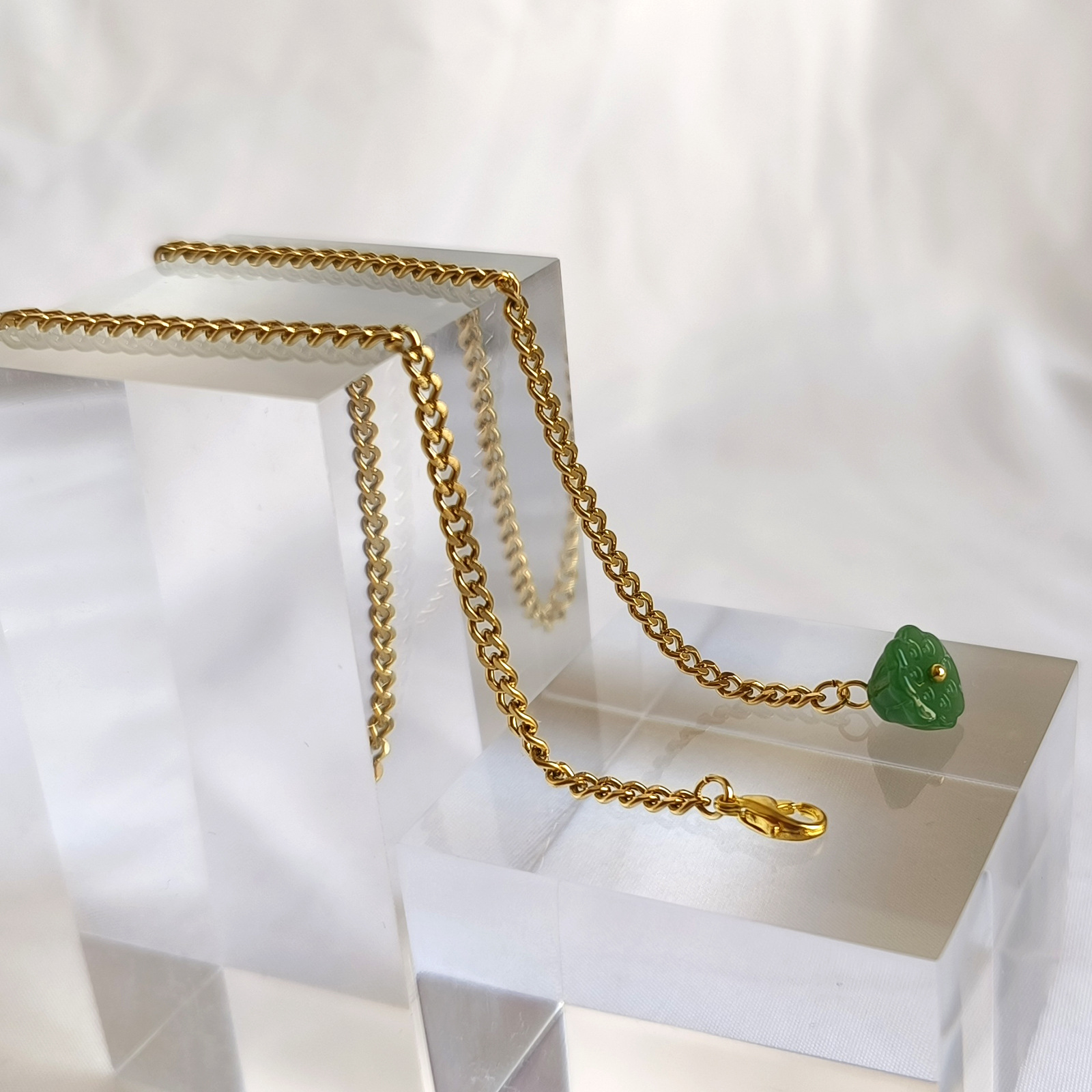 18K Green Jade Lotus Poncho chain