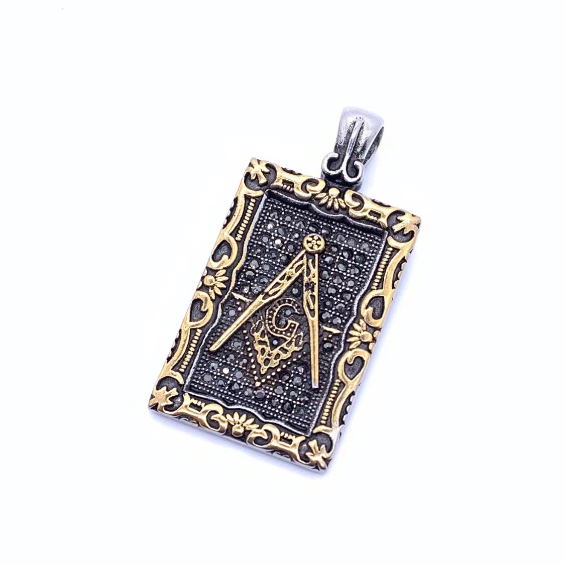 2:sliver and gold pendant ( excluding chain )