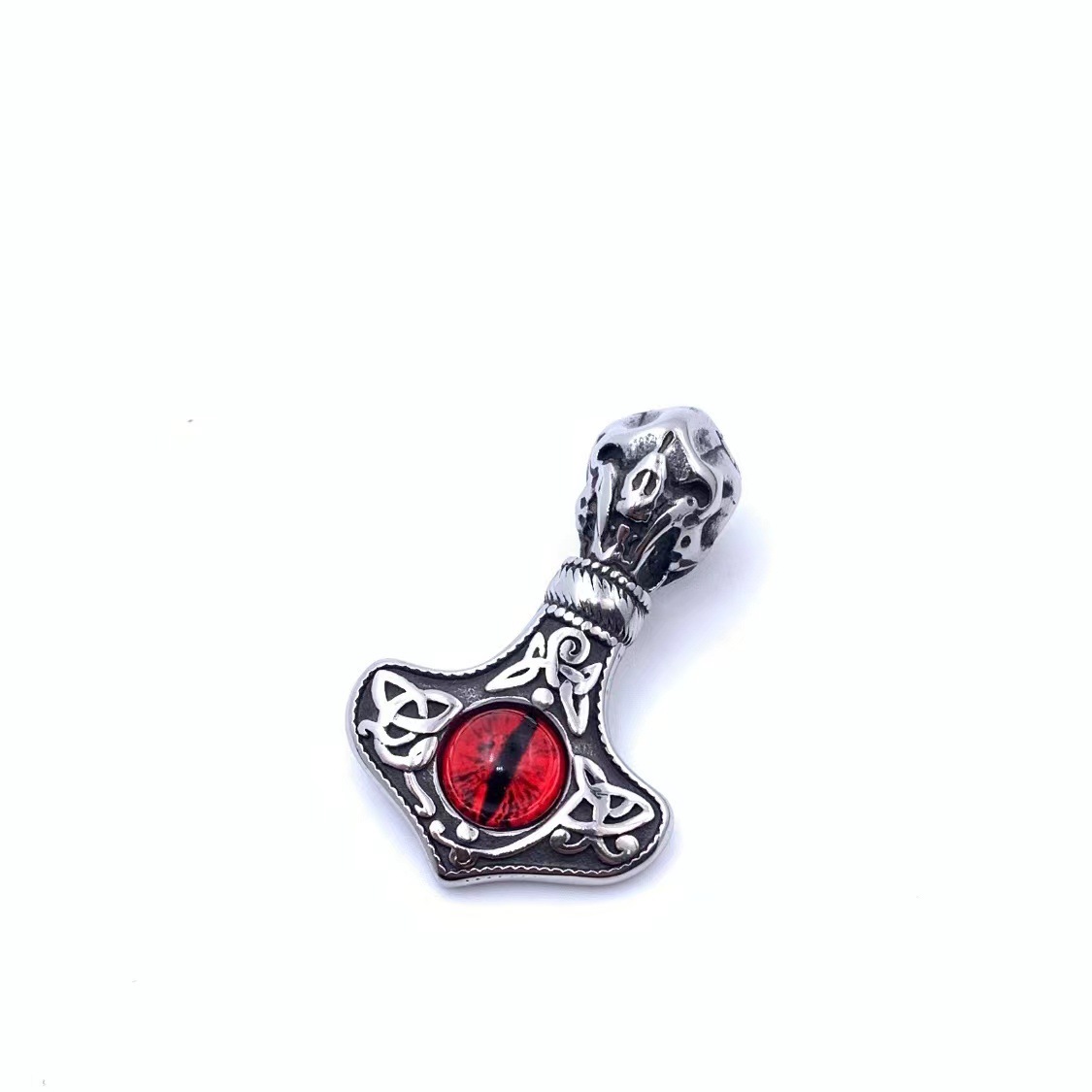 Red-eye single pendant ( excluding chain )