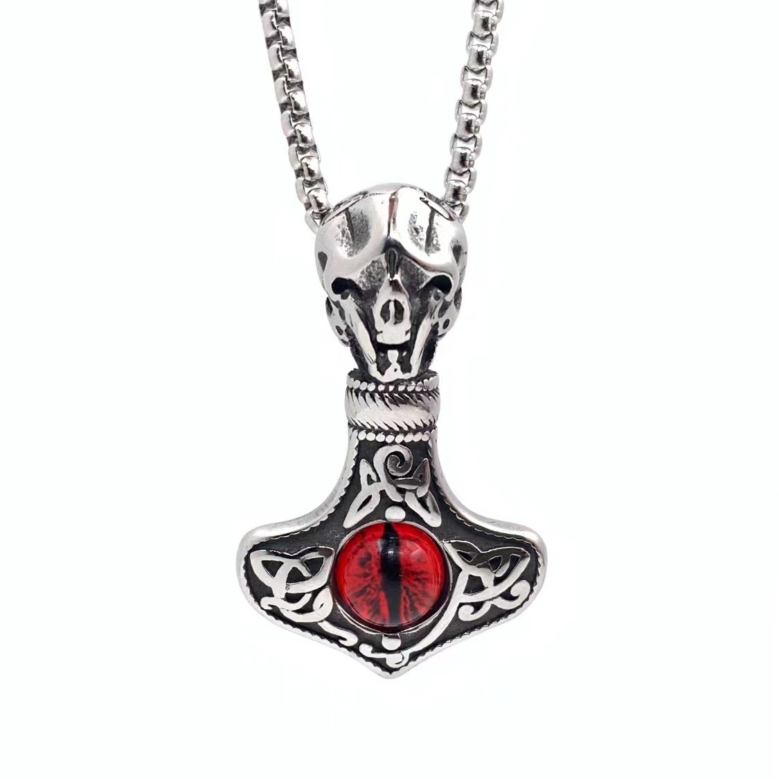 Red-eye pendant with 70cm chain