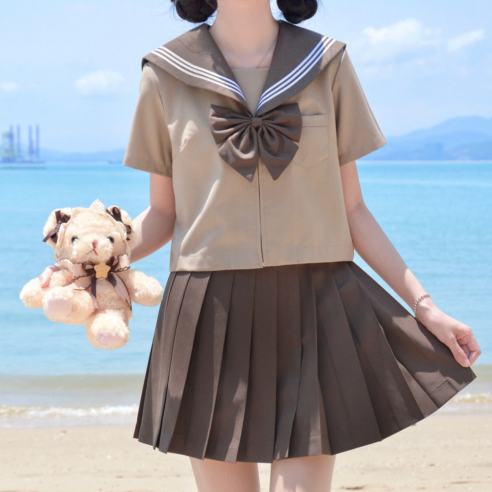 Three short sleeves   skirt   bow tie