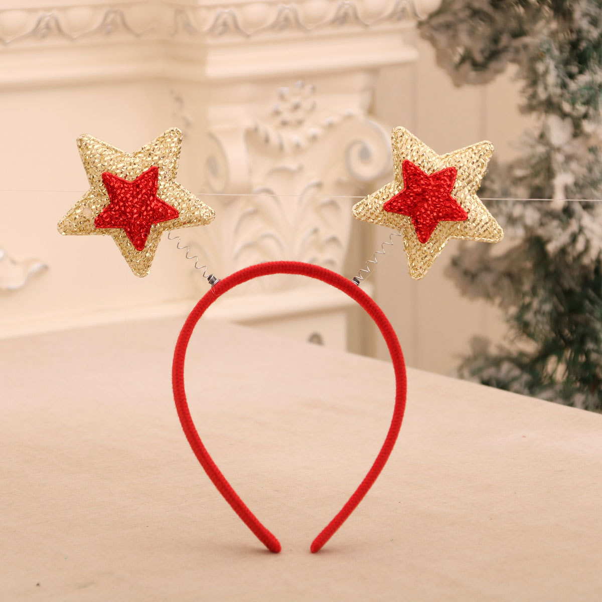 Golden red five-pointed star