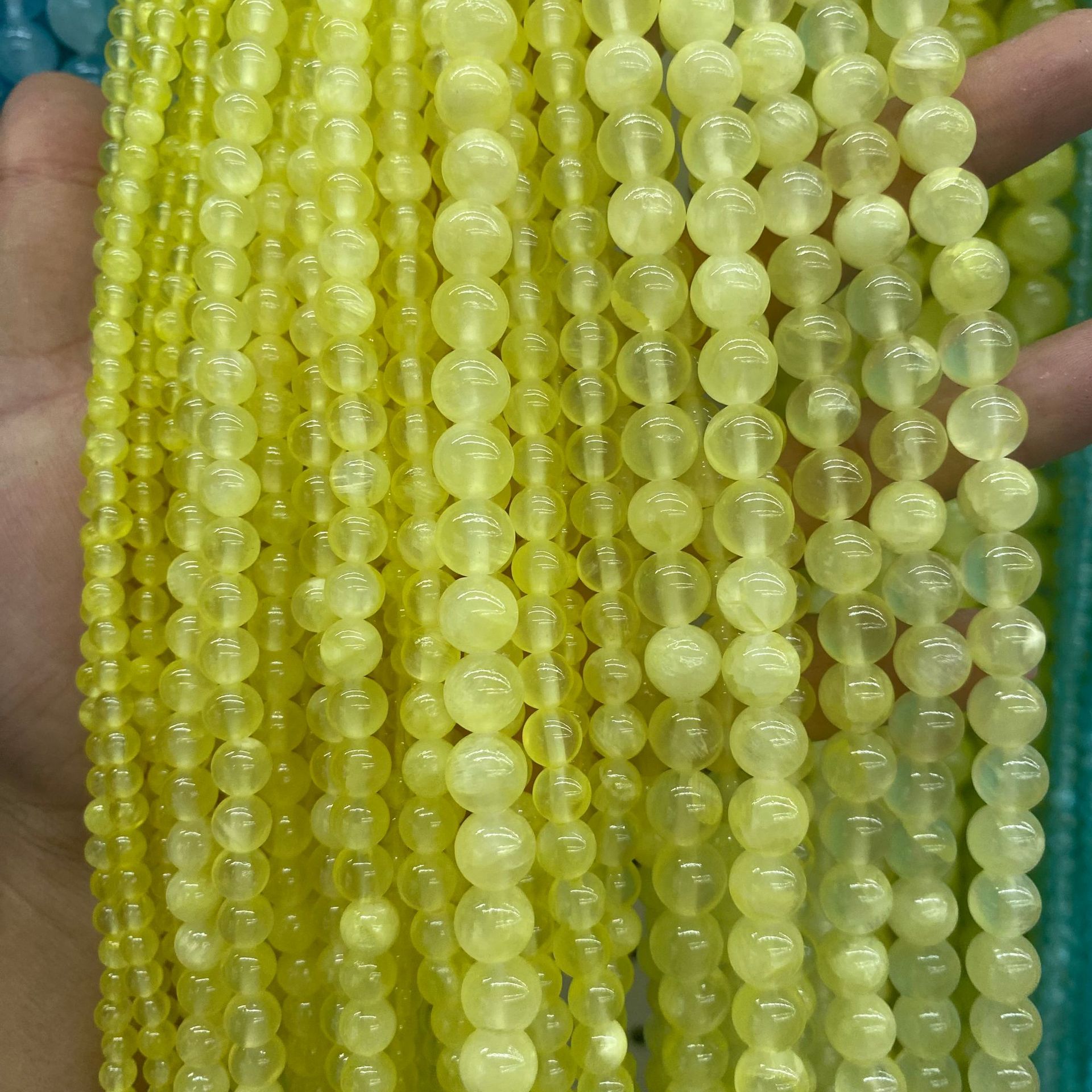 yellow 90 pieces in a 4mm strip