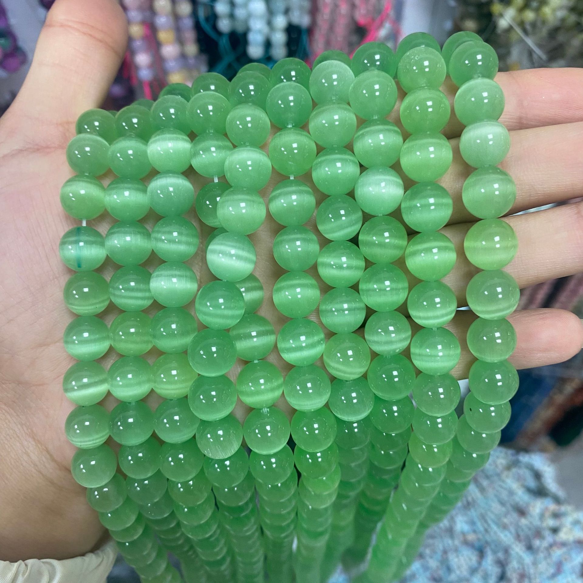 green 46 pieces in an 8mm strip