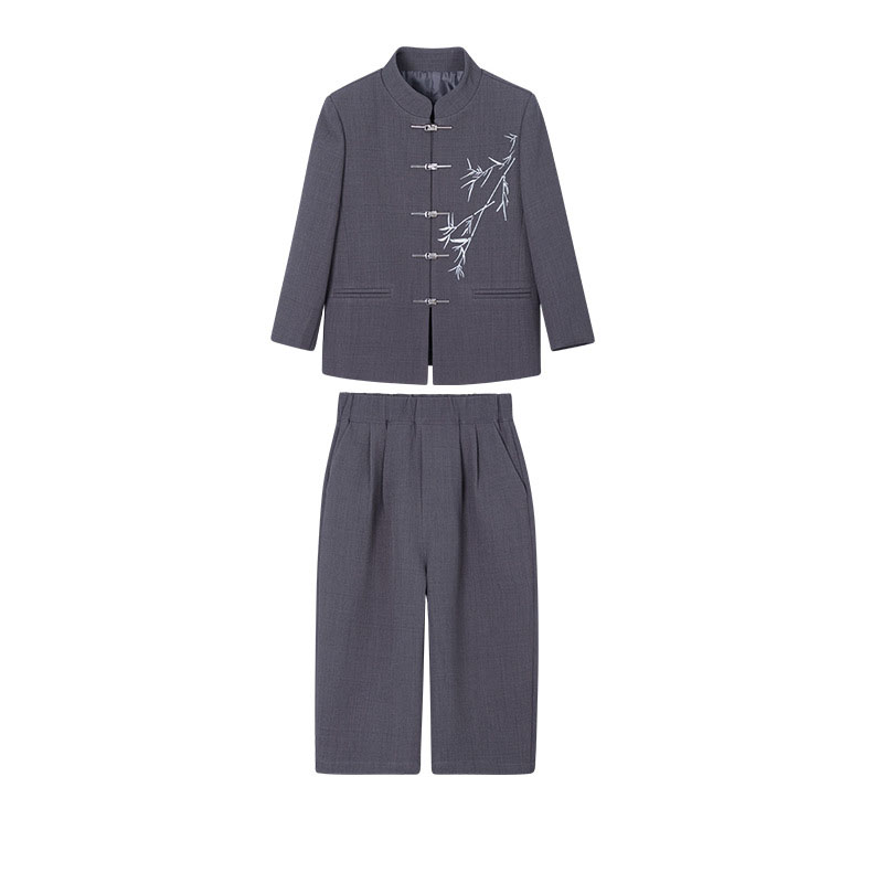 Grey two-piece set (Jacket and trousers)