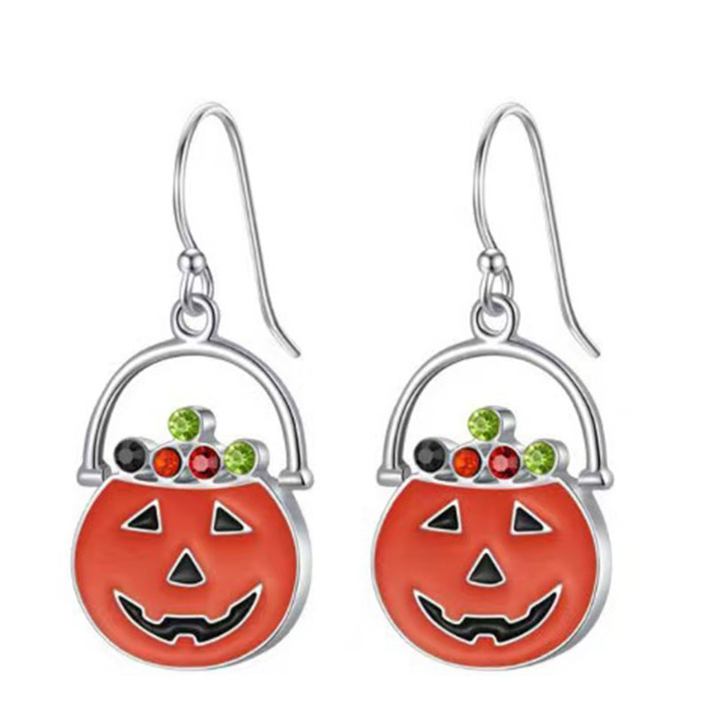 1:Pumpkin earring