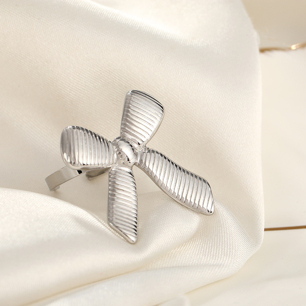 Silver flat bow tie