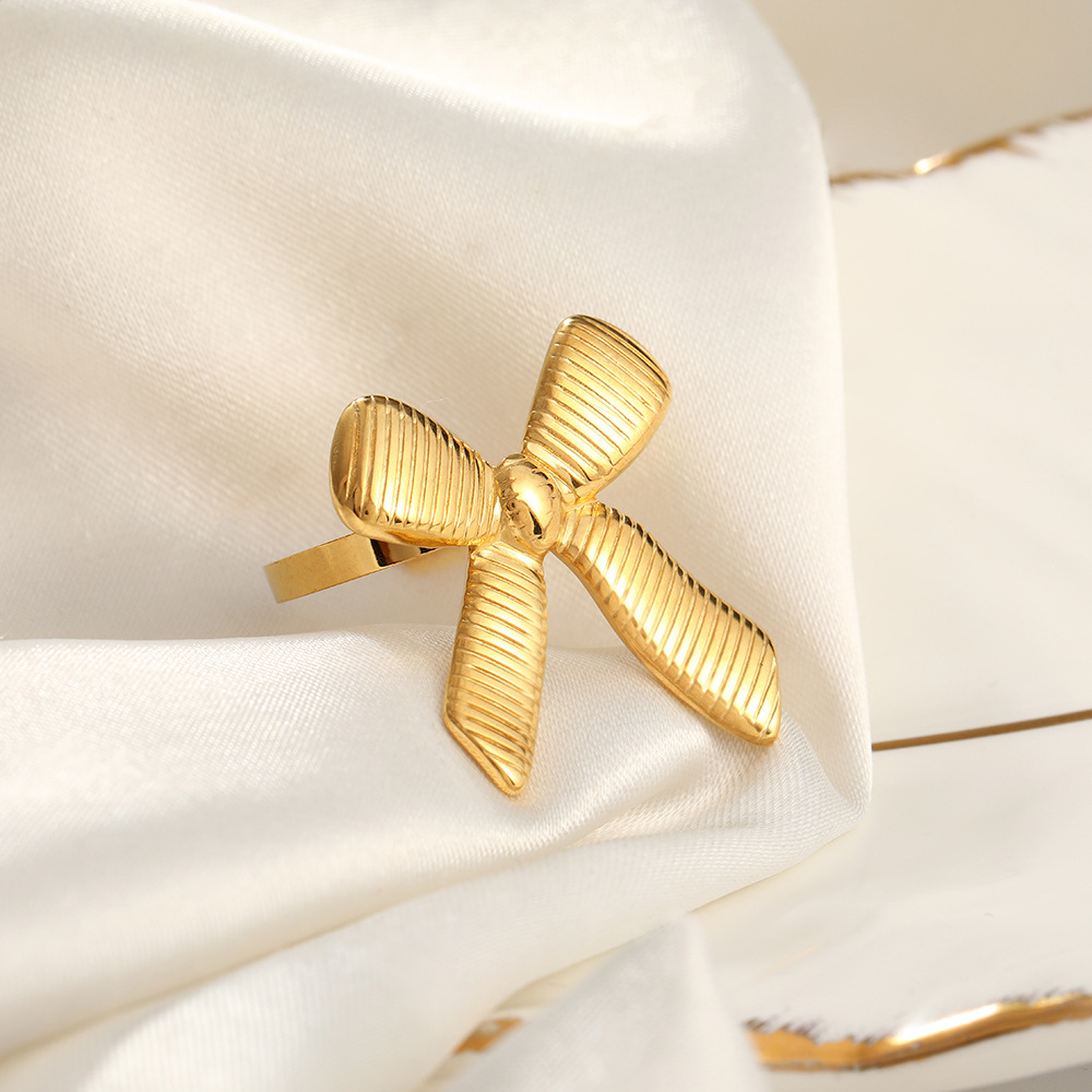 11:Golden flat bow tie