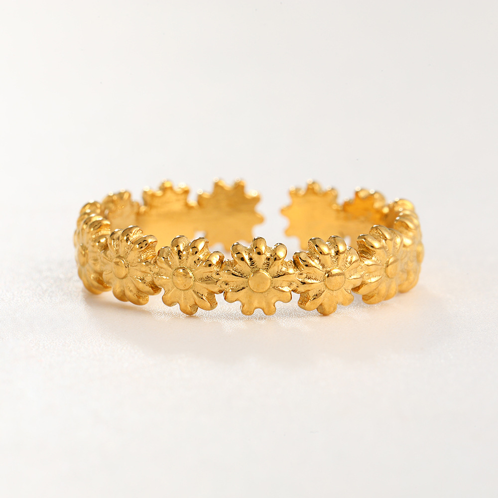 18k true gold ring flowers