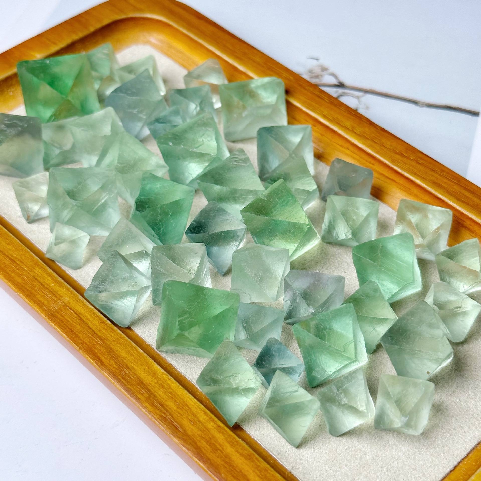 Green Fluorite 1-1.5 cm