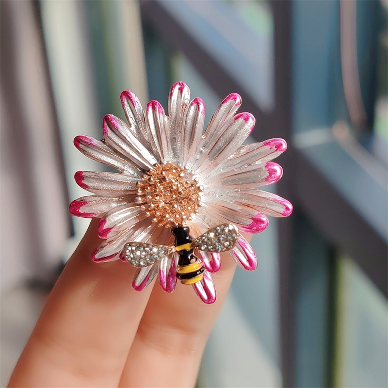 6:Daisy Bee - Pink White