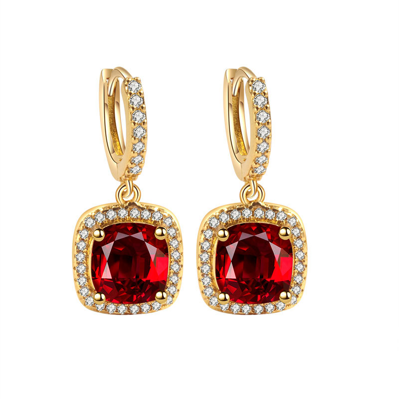 13:Gold garnet red