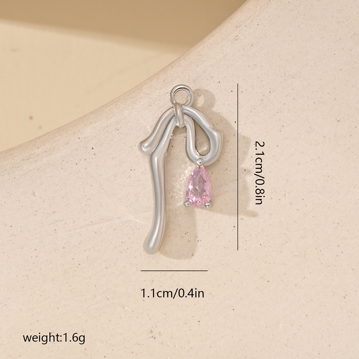 White gold pink diamond