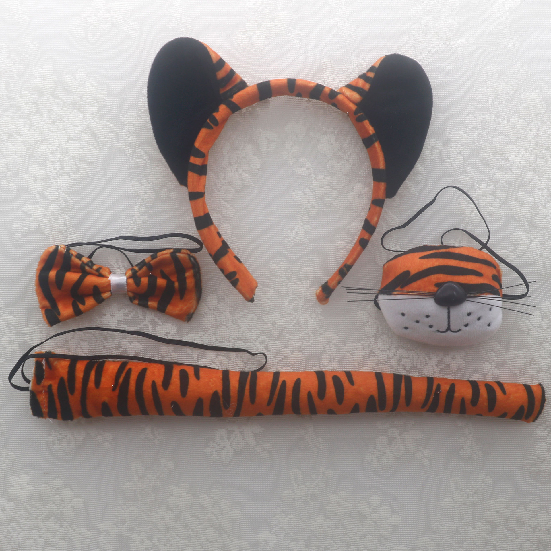 Black Ear Tiger 4-piece Set