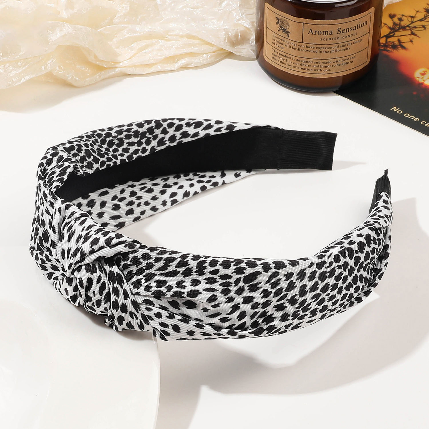 Leopard Hairpin - White