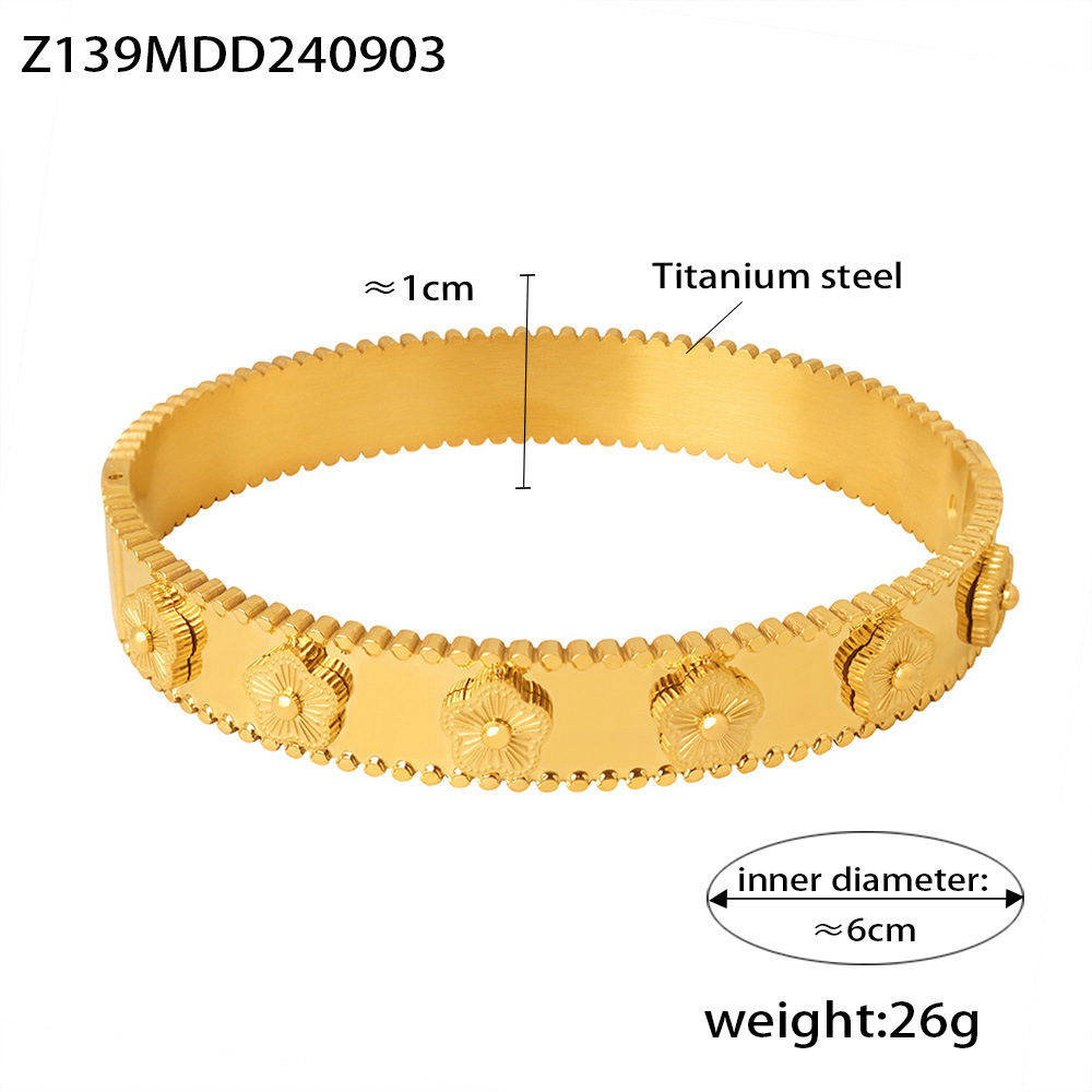 4:Gold bracelet