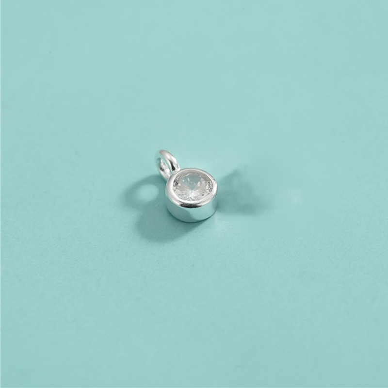 Round (white diamond) -4.8x8mm