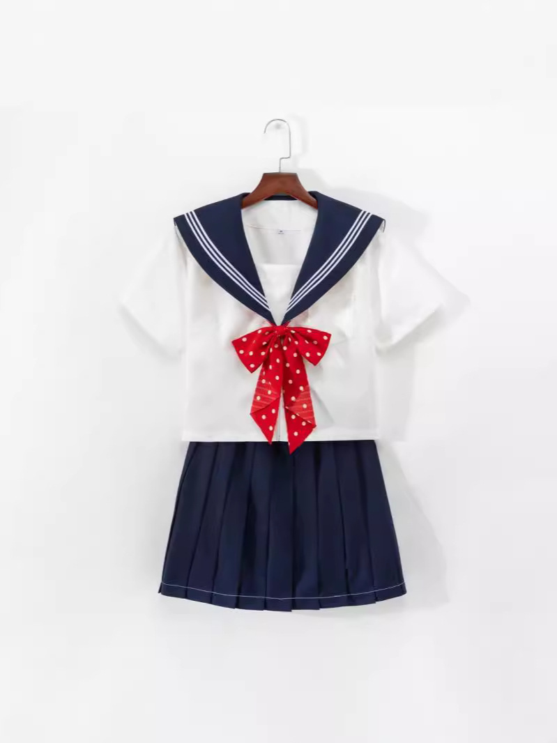 Short sleeved shirt short skirt tie