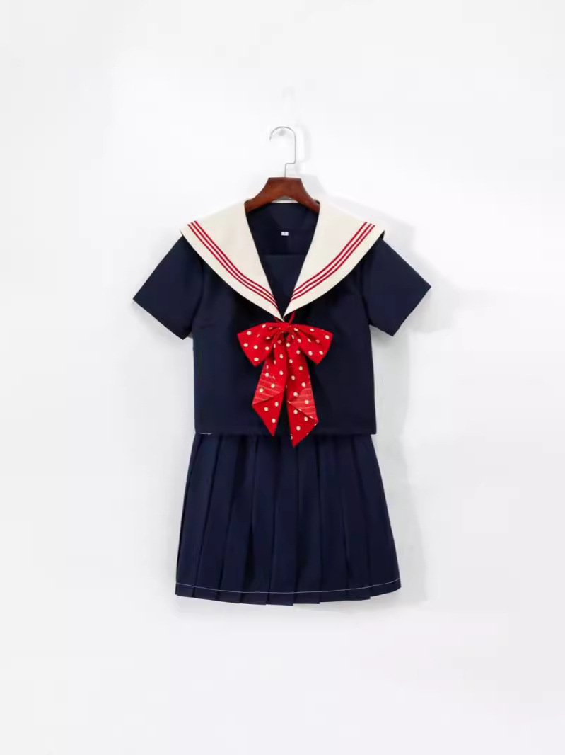 Short sleeved shirt short skirt tie