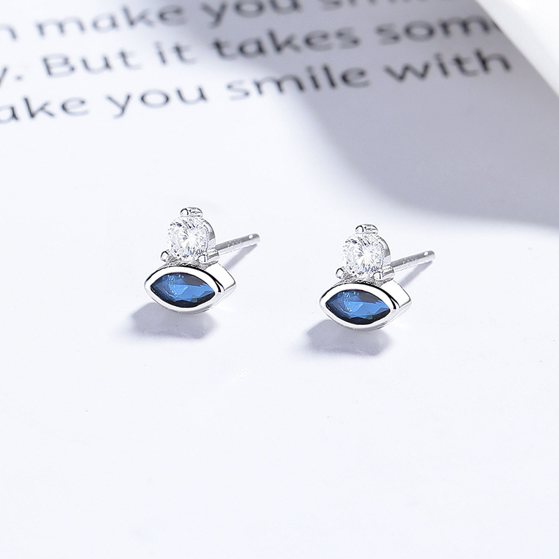 White gold and blue diamond