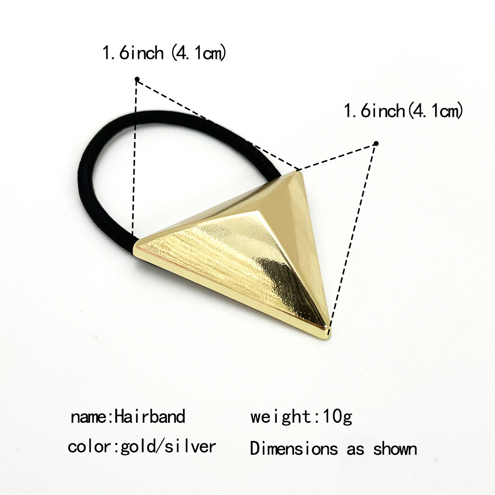 517- Three-dimensional triangle gold