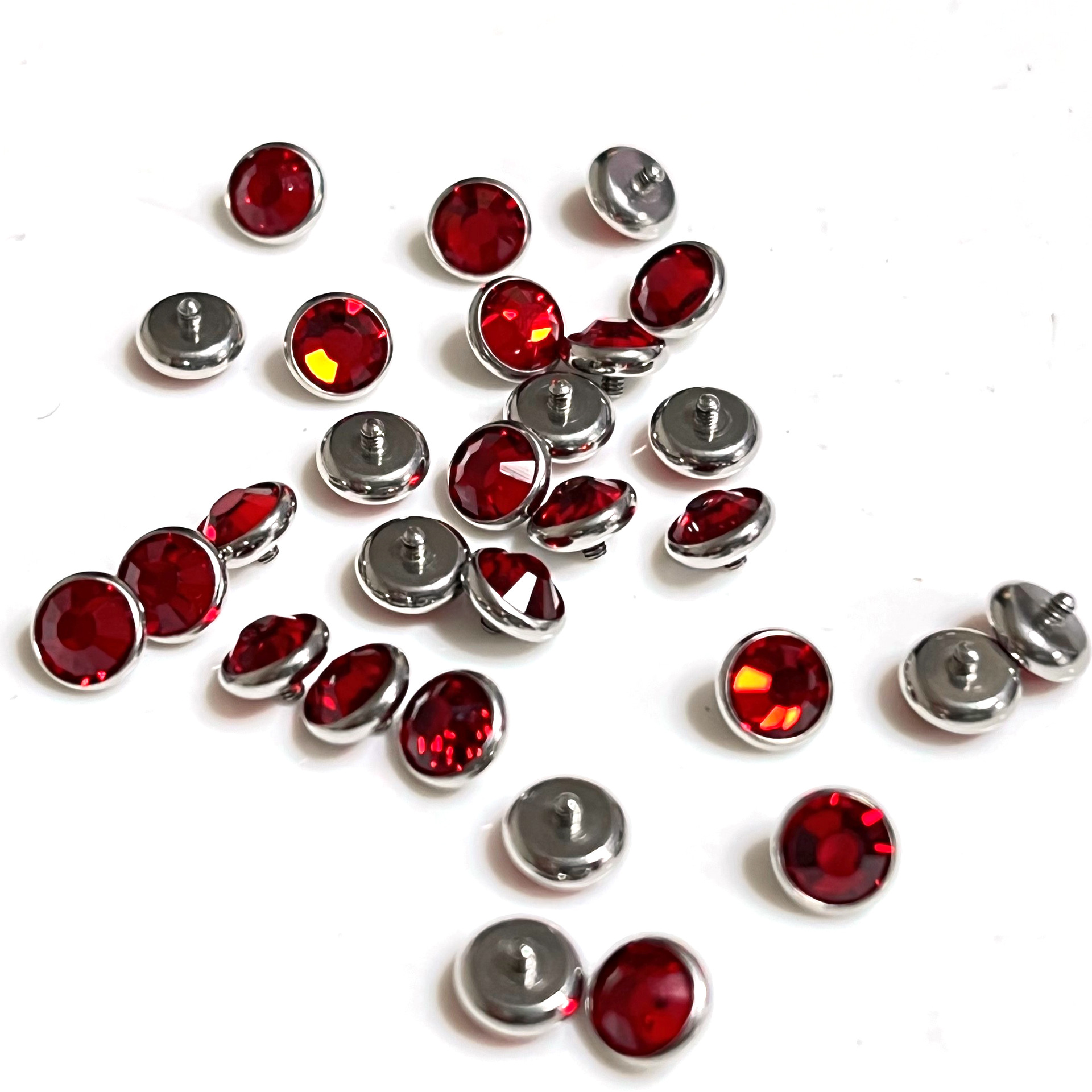 garnet M0.9*3mm