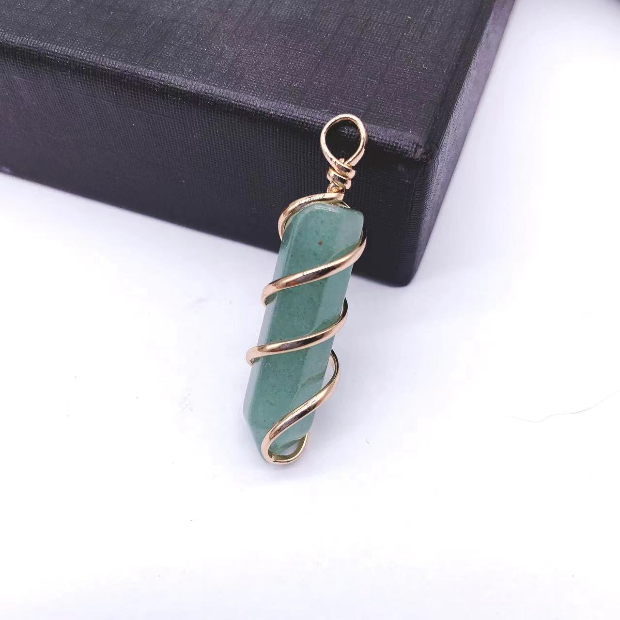 Green Aventurine (gold)