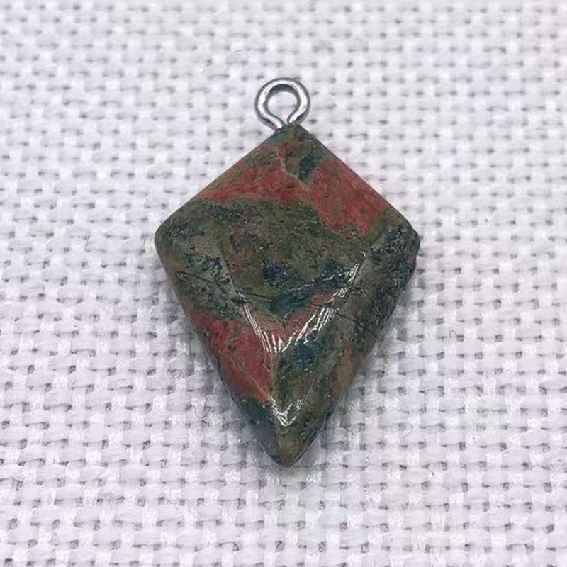 16 Unakite