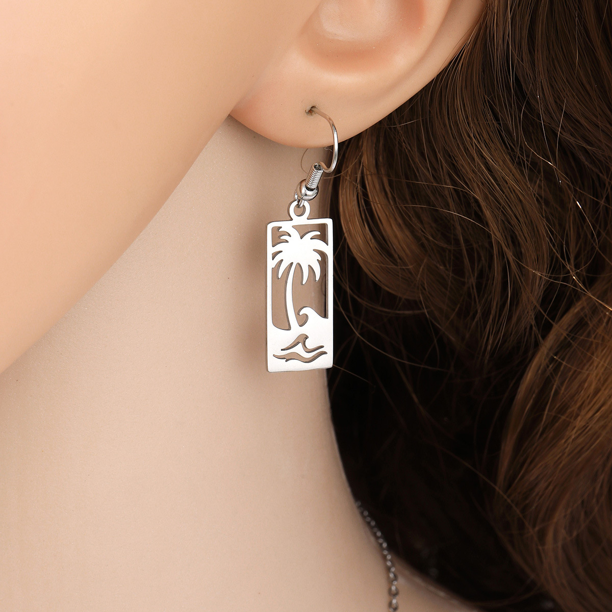 4:Earrings silver