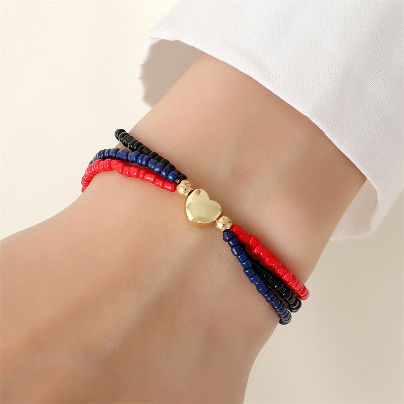 5:red bracelet